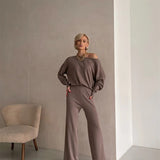 Crisha - Elegant Set